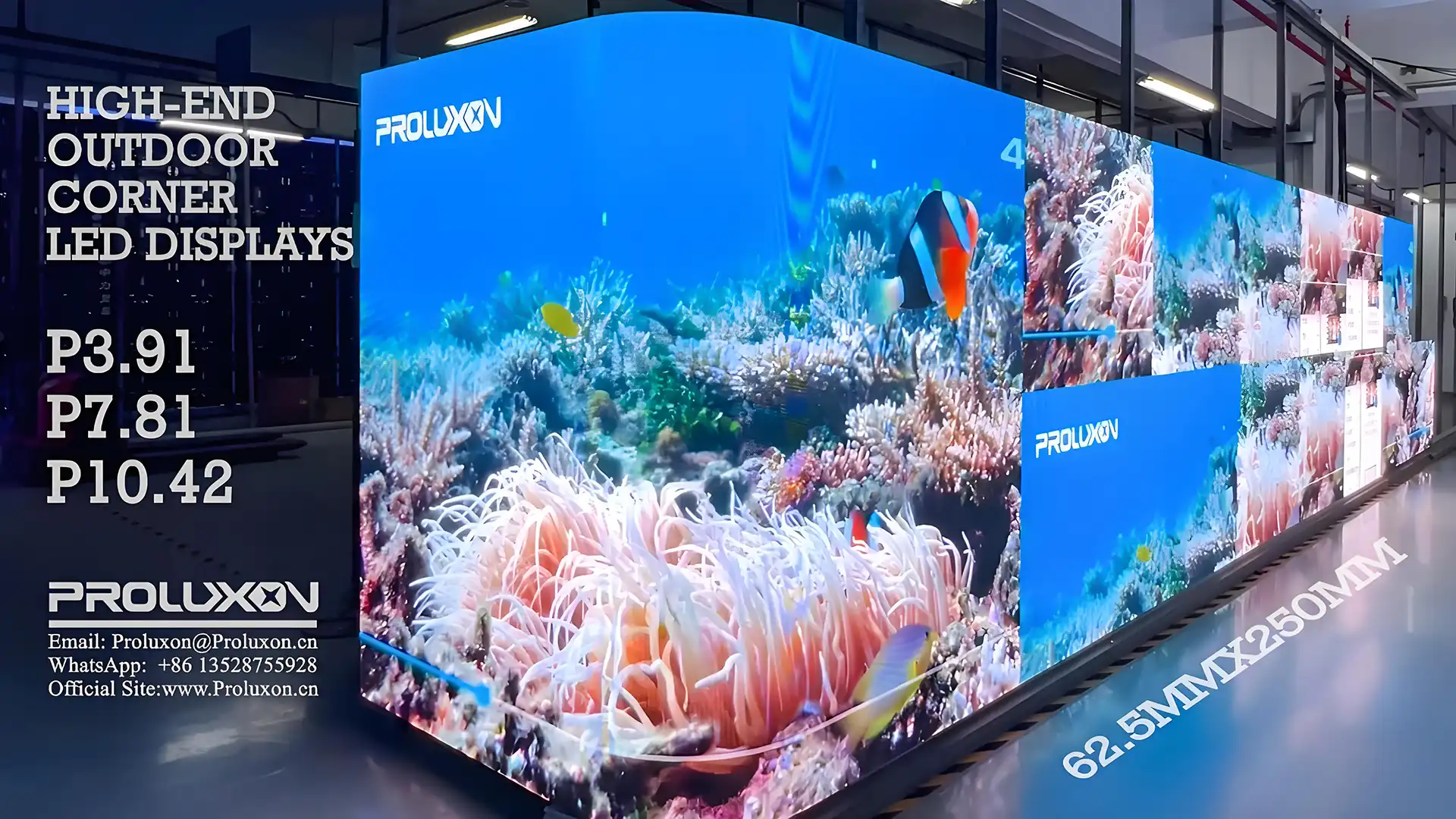 P3.91 Corner Curved Outdoor LED Displays