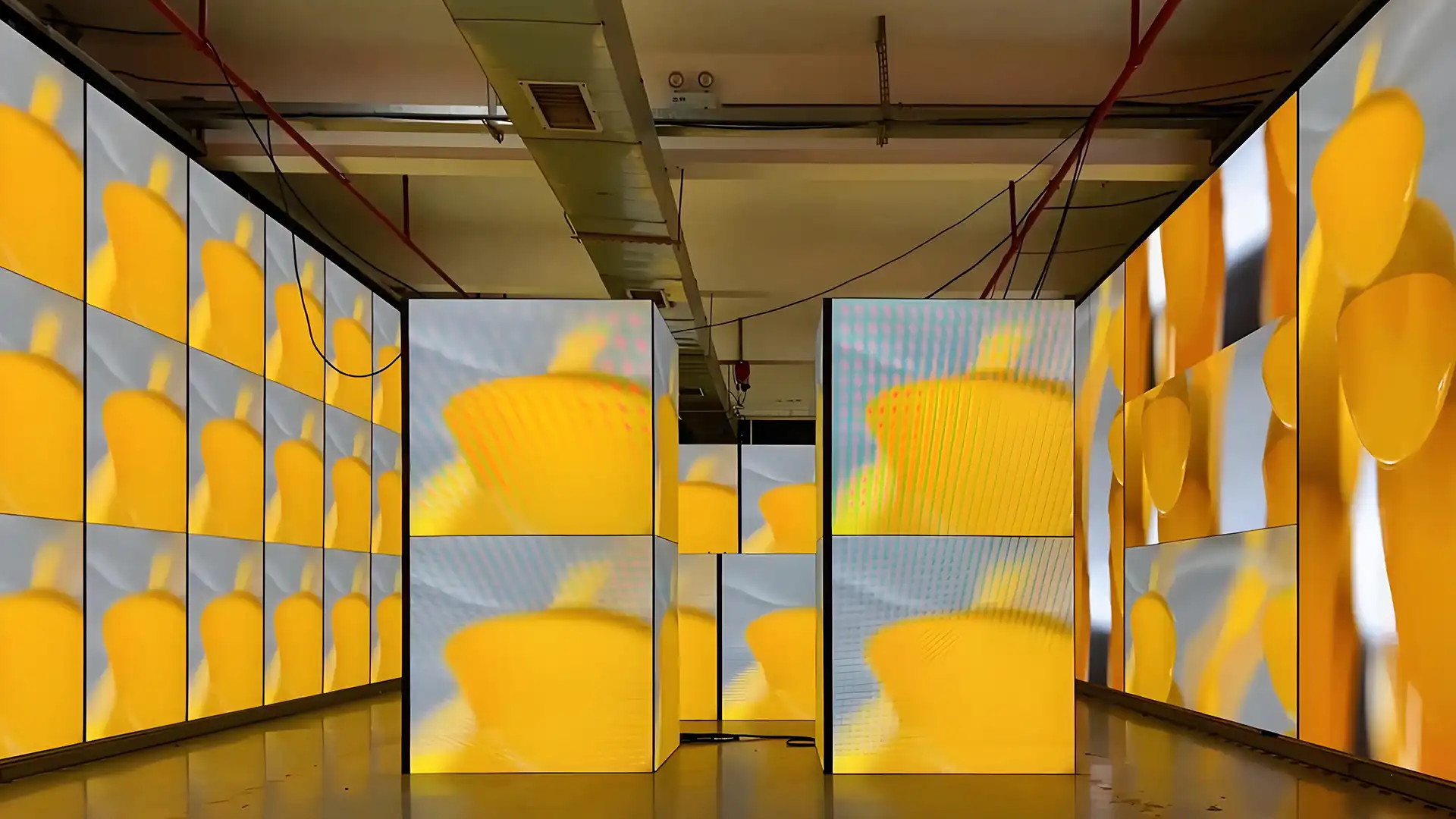 Right Angle Outdoor LED Billboards