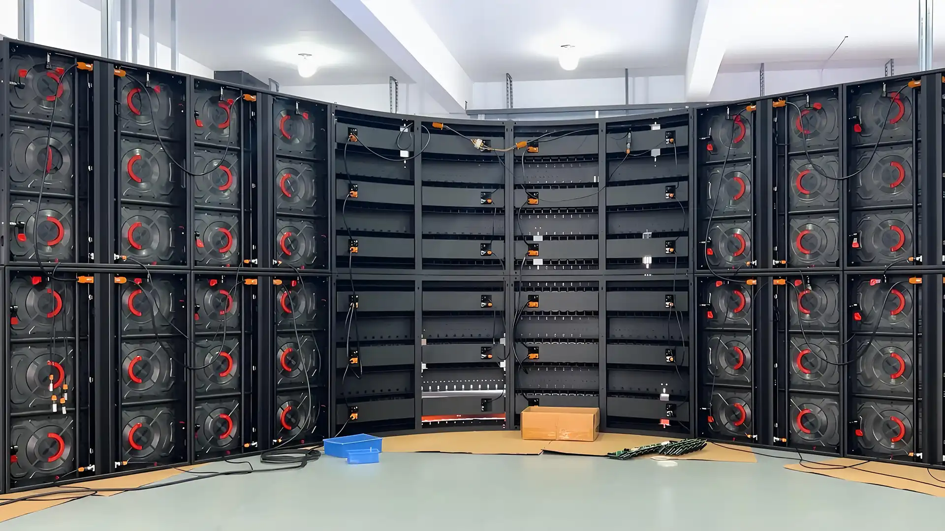 Arc Corner Outdoor LED Screen Billboards