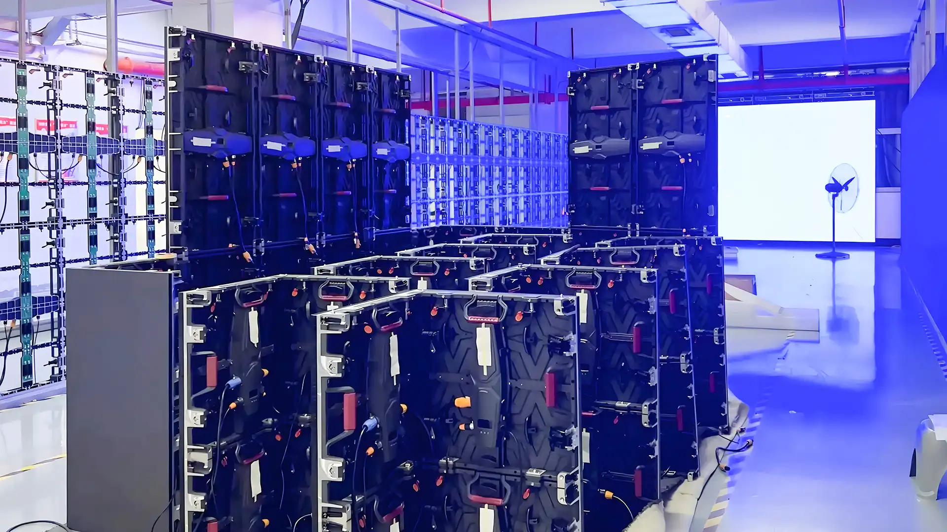 Bevel Edge Indoor Rental LED Displays